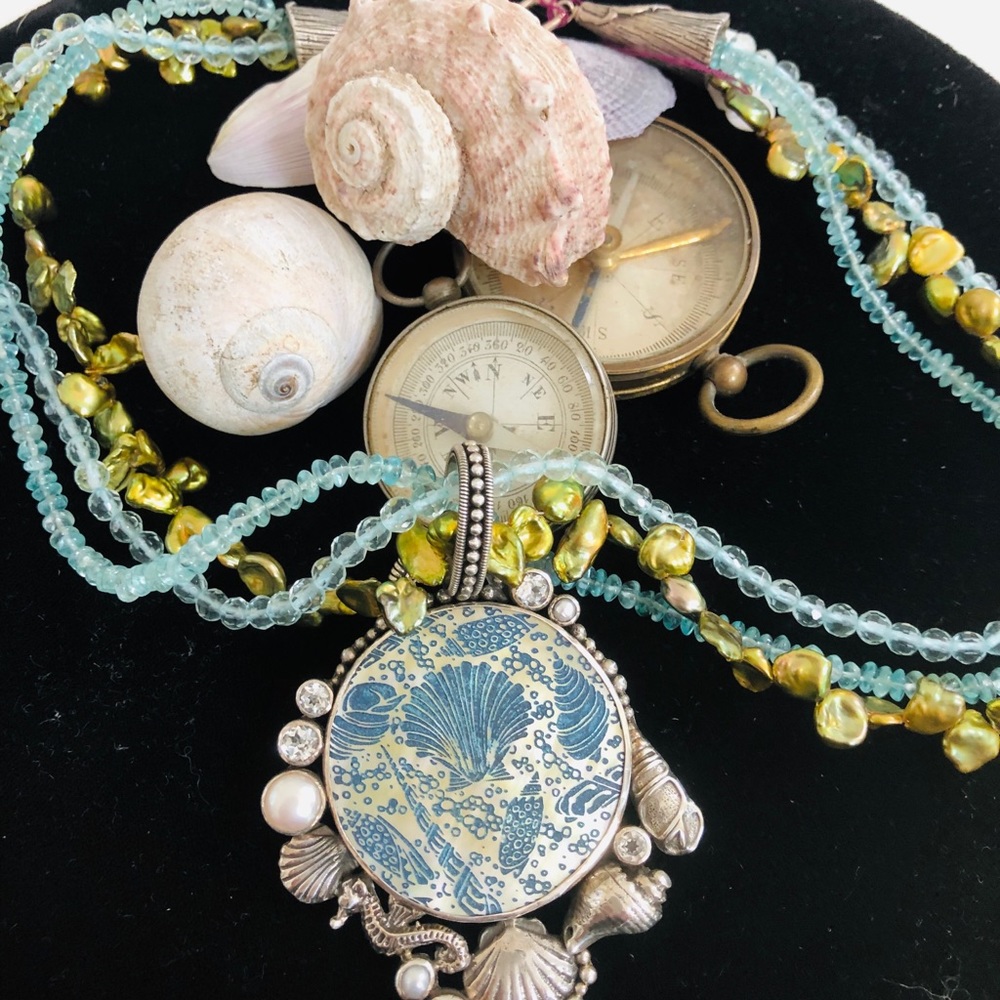 SOLD Echo of the dreamer /mars and valentine necklace